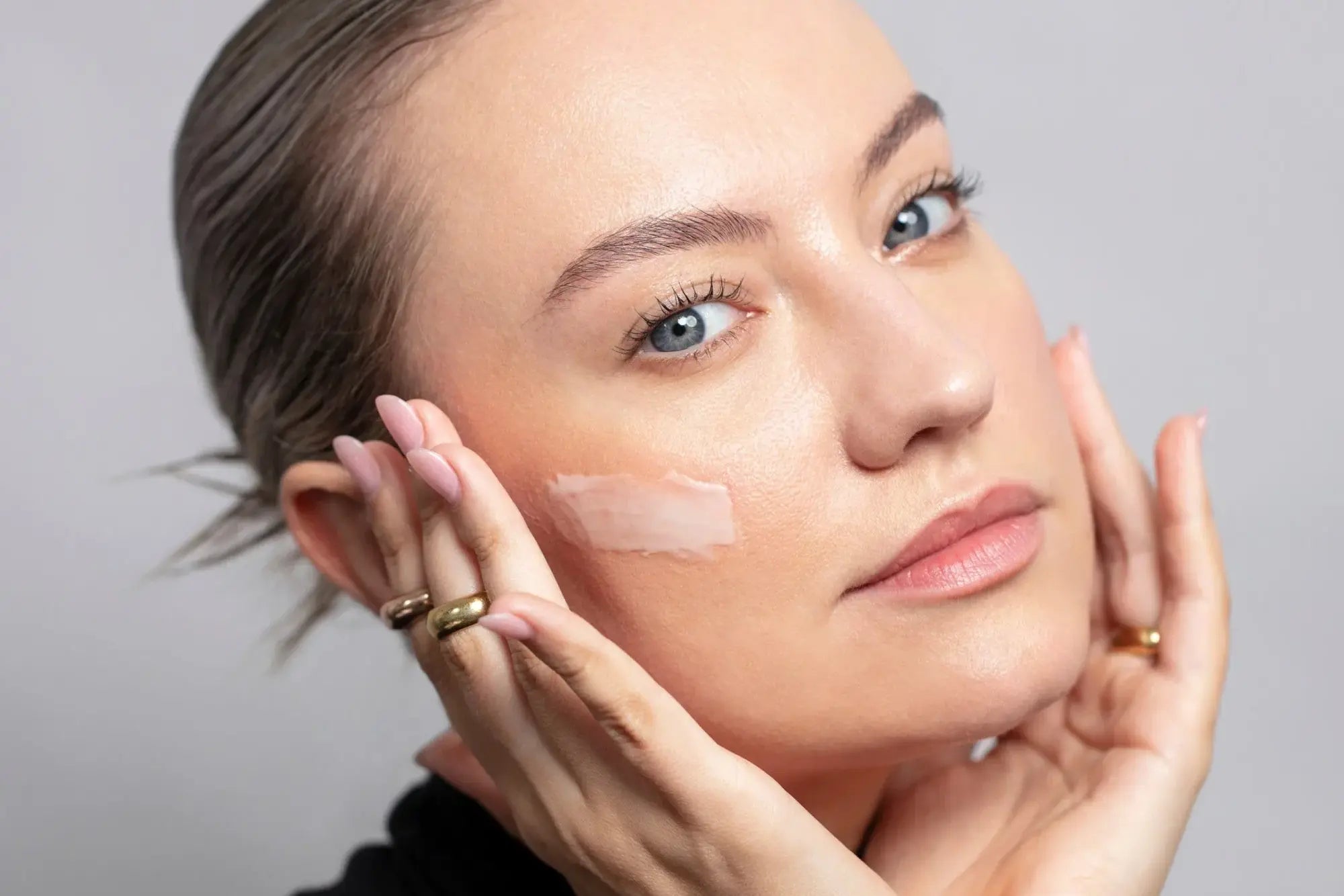 Choosing the Best Organic and Natural Facial Moisturisers-The Living Co.