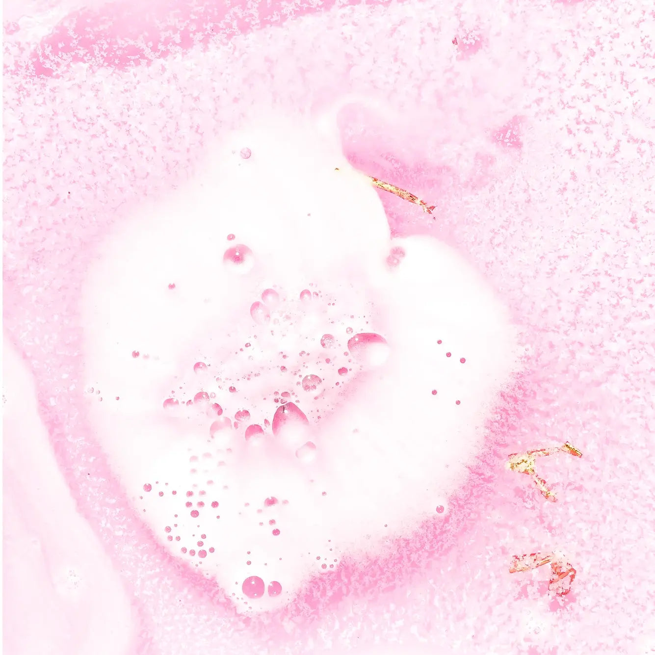 Summer Salt Body Rose Quartz Bath Bomb | Jasmine