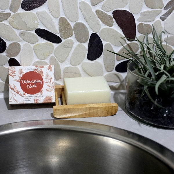 Minimal Essentials Dishwashing Block with Lemon Scented Gum & Eucalyptus-The Living Co.