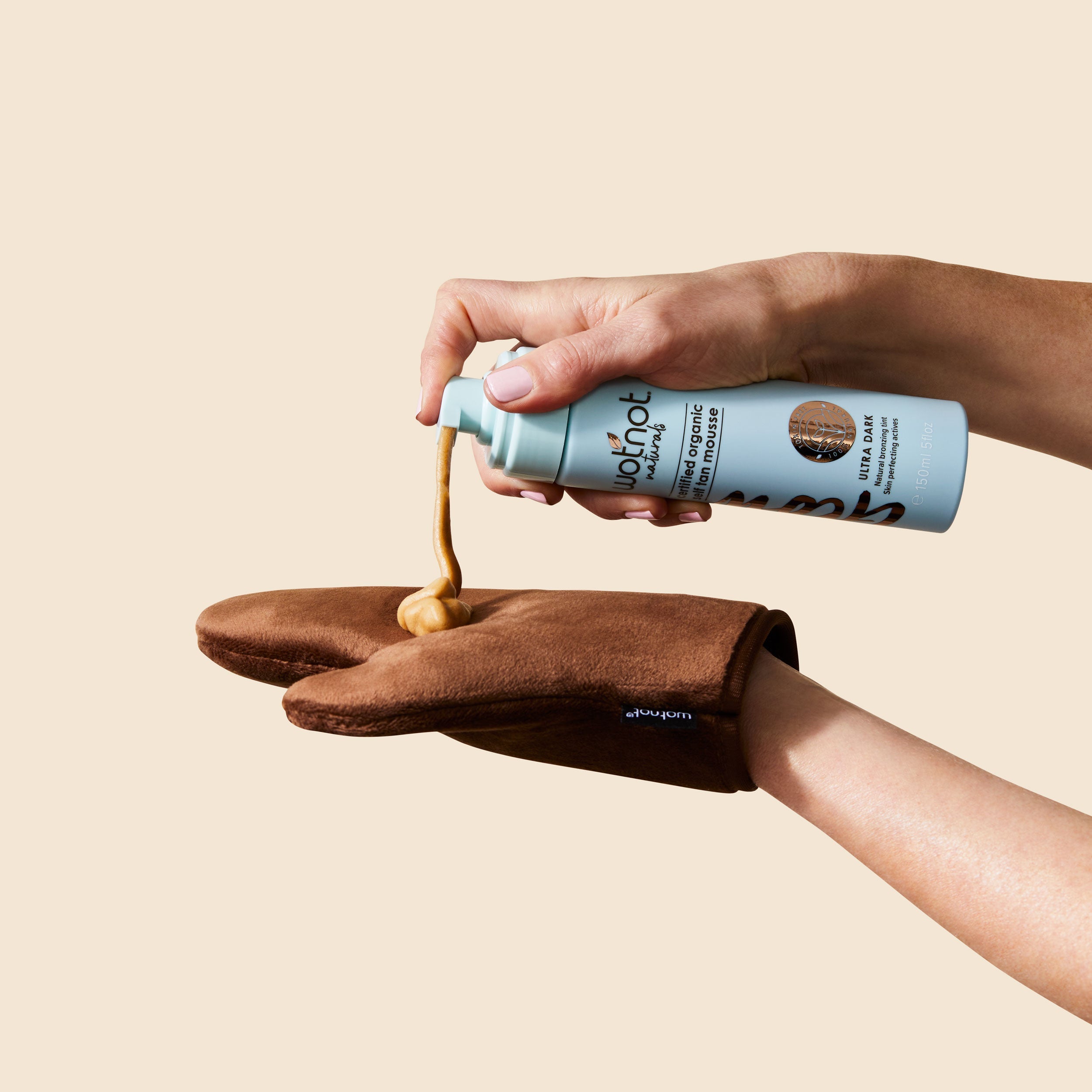 Wotnot Tan Application Mitt