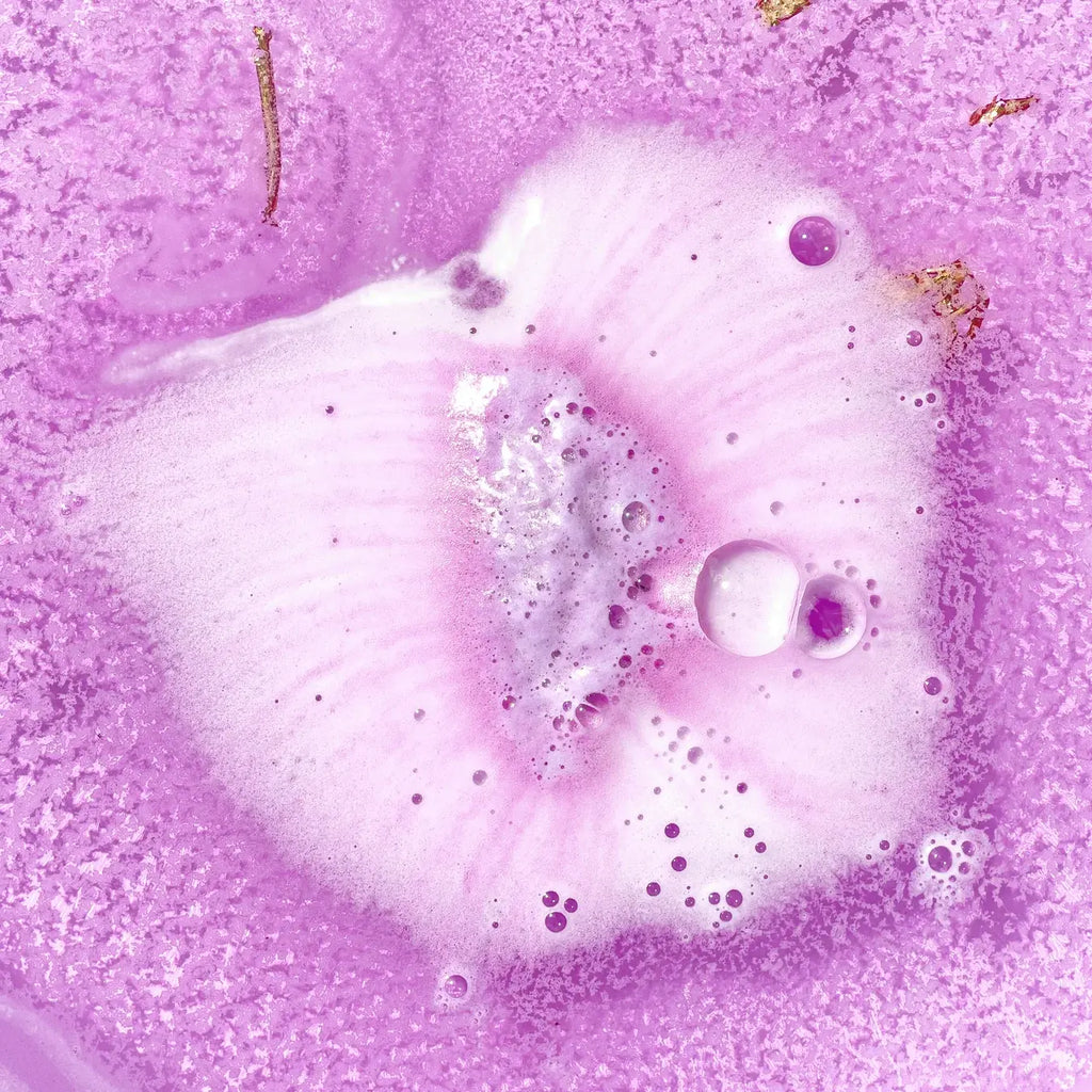Summer Salt Body Amethyst Bath Bomb | Lavender-The Living Co.