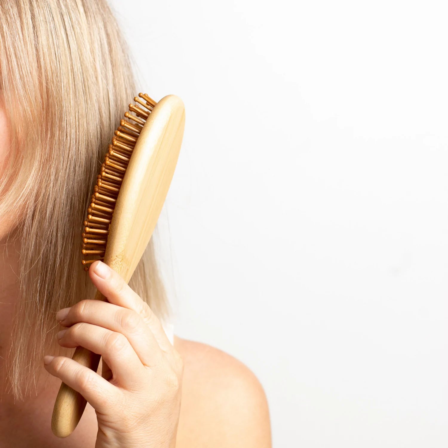 Ever Eco Bamboo Hair Brush Medium Oval-The Living Co.